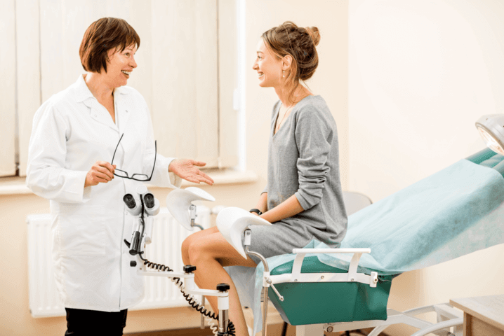 Gynecologist and patient discuss woman's health